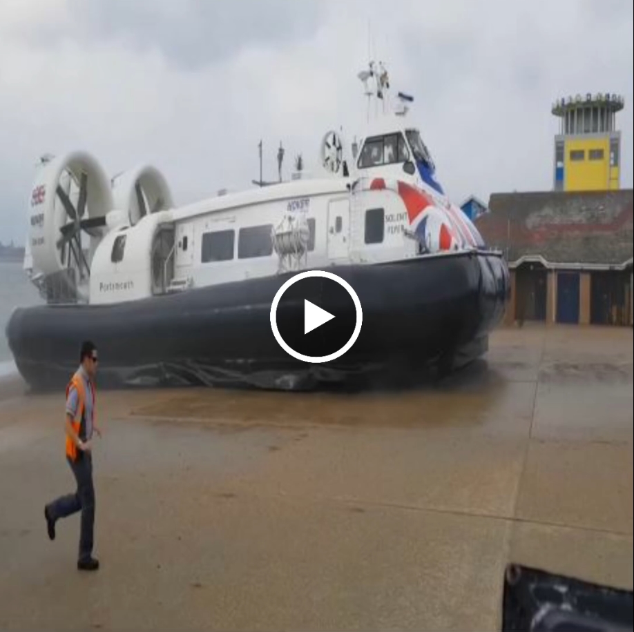 Piloting a massive unique passenger hovercraft